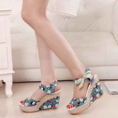 Sandales à Salons Compensés à Fleurs - CoinConfort
